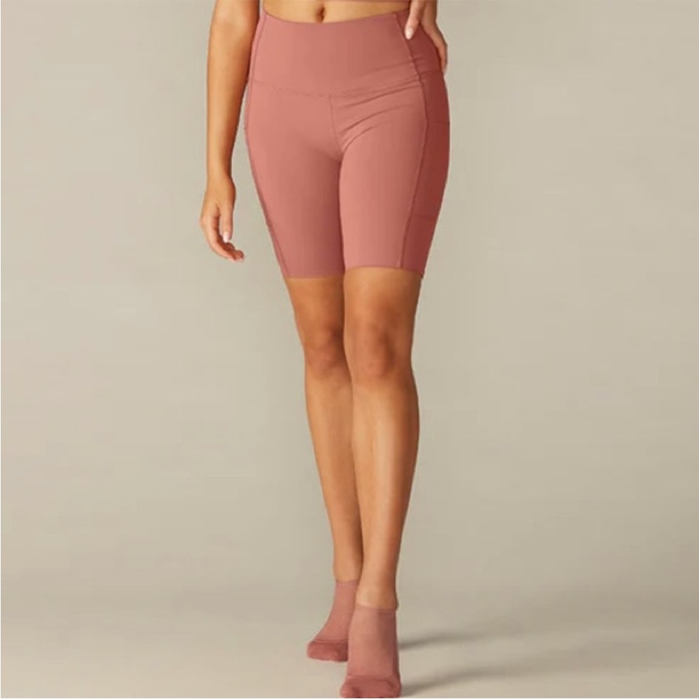 Tavi NWT Seamless High-Rise Bike Shorts in Rose size L